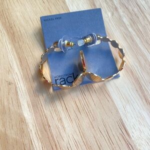 CLEARANCE SALE ON EARRINGS ALL LOW STARTING BIDS